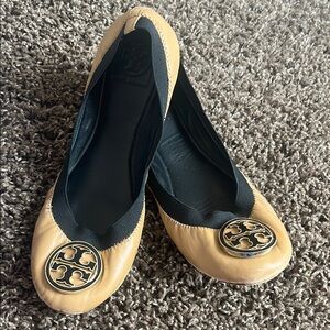 Tory Burch Beige and Black Ballet Flats